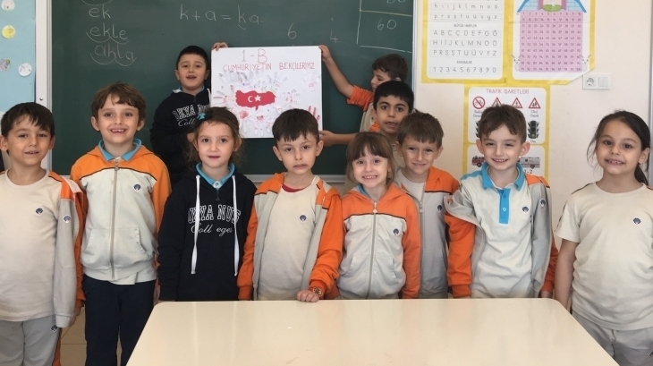 İlkokul Öğrencilerimizin 29 Ekim Coşkusu