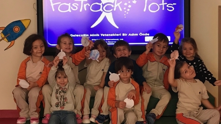 Çekmeköy Okyanus Koleji, Çiçekler Grubu Fastrackids Dersinde