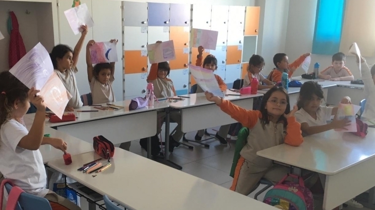 Eryaman Okyanus Koleji 1. Sınıf Öğrencileri Mum ile Dikte Yaptılar