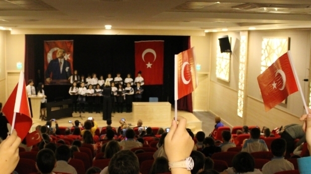 Eryaman Okyanus Kolejinde 29 Ekim Cumhuriyet Bayramı Çoşkusu