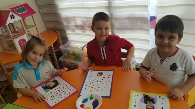 Fatih Okyanus Koleji Bulutlar Grubu Resim Dersinde