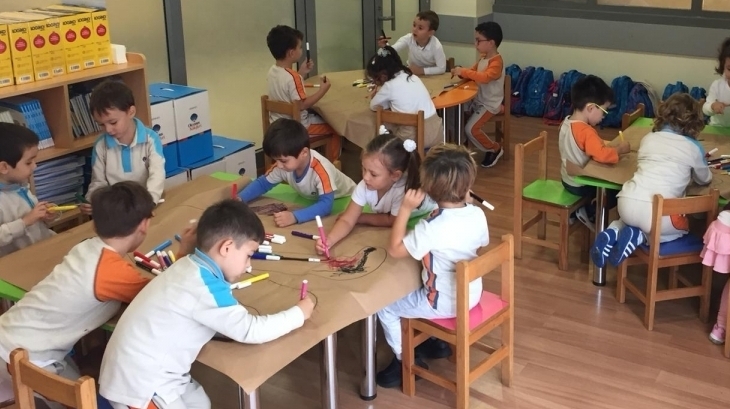 Fatih Okyanus Koleji İnciler Grubu Sanat Dersinde