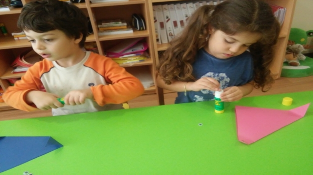Fatih Okyanus Koleji İnciler Grubu Sanat Dersinde