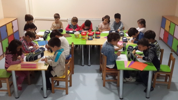 Avcılar Okyanus Okul Öncesi Güneş Grubu 'Braille' Alfabesini Öğreniyor