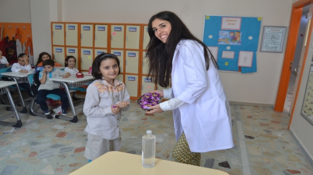 Güneşli Okyanus İlkokul Öğrencilerinde Bayramlaşma Heyecanı