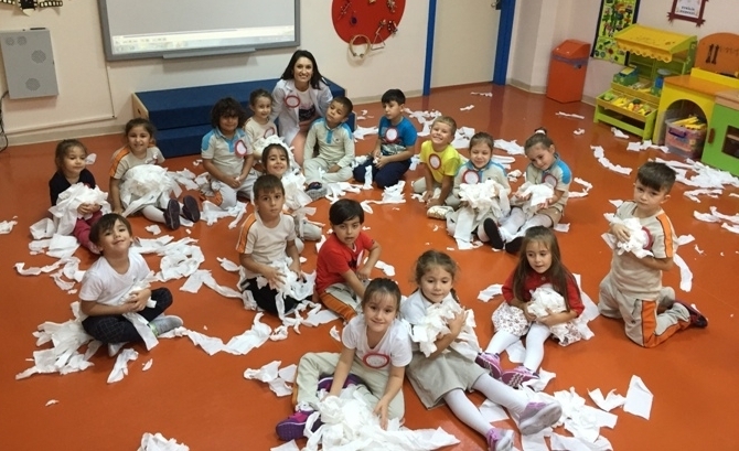 Güneşli Okyanus Koleji Okul Öncesi Gökkuşağı Grubu Oyun Etkinliğinde