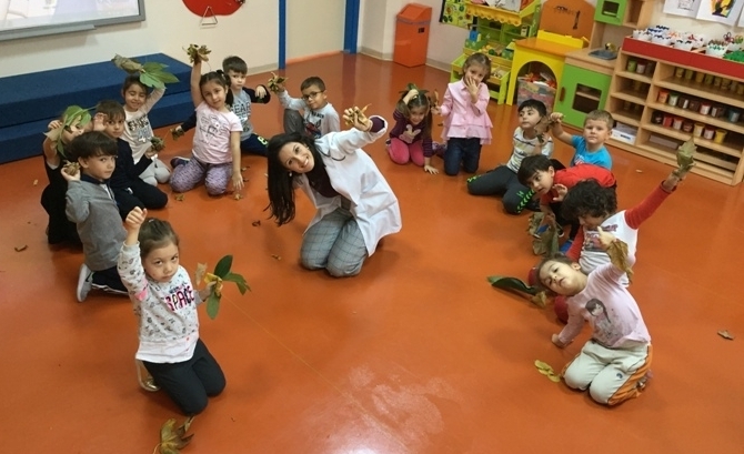Güneşli Okyanus Koleji Okul Öncesi Gökkuşağı Grubu Bilingual Dersinde