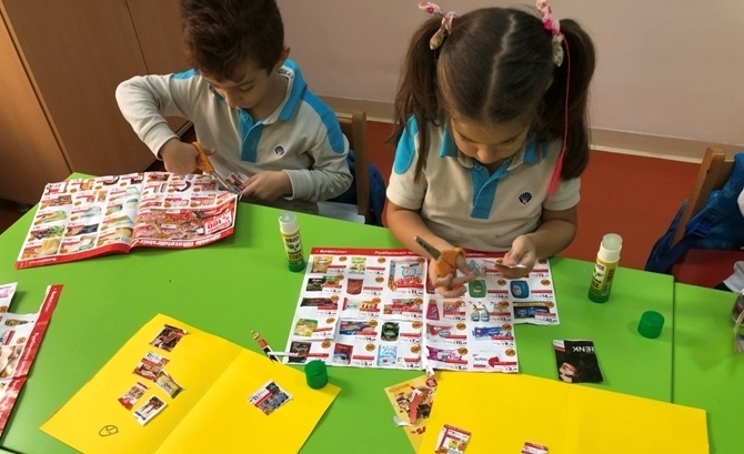 Güneşli Okyanus Koleji Okul Öncesi Gezegenler Grubu Sanat Etkinliğinde