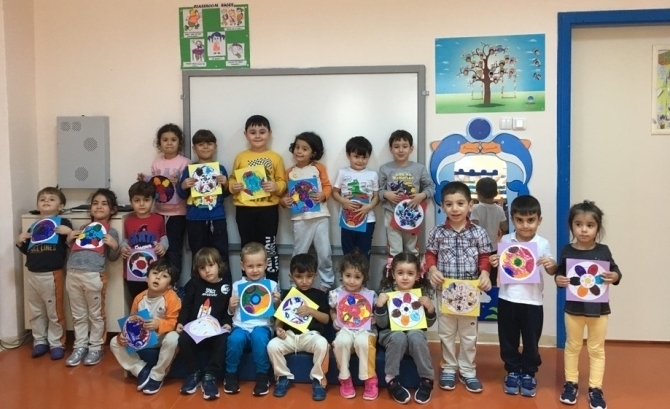 Güneşli Okyanus Koleji Okul Öncesi Yunuslar Grubu Sanat Etkinliğinde
