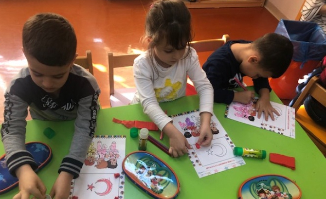 Güneşli Okyanus Koleji Okul Öncesi Yunuslar Grubu Sanat Etkinliğinde