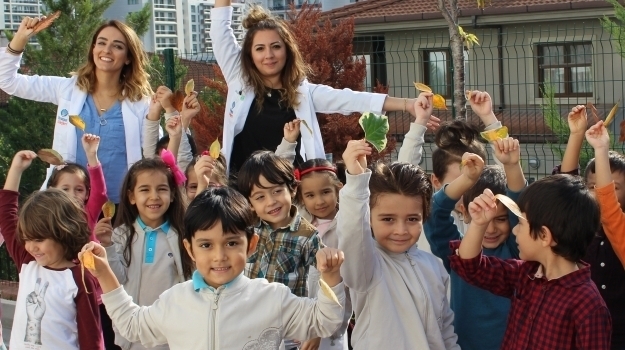 Halkalı Okul Öncesi Bulutlar Grubu Öğrencileri İngilizce Dersinde