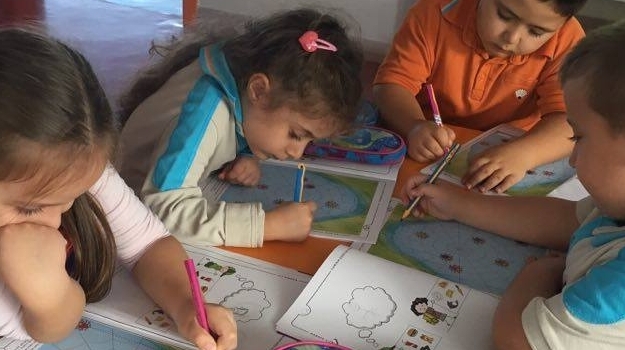 Halkalı Okul Öncesi Yıldızlar Grubu Öğrencileri Okuma-Yazmaya Hazırlık Dersinde