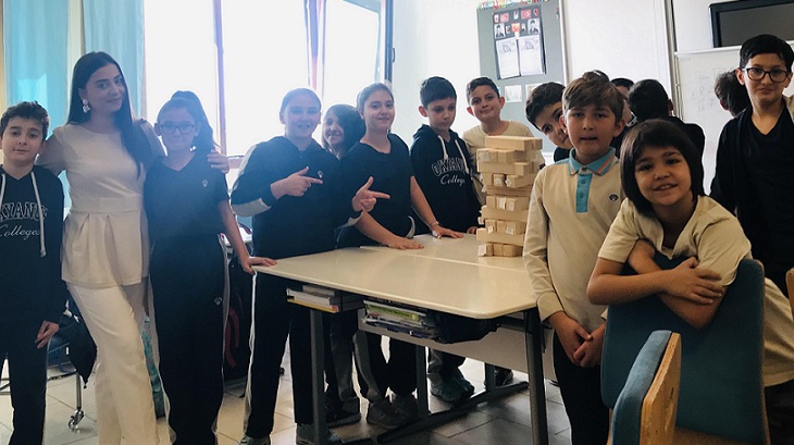 İncek Okyanus Koleji Öğrencileri “Jenga“ İle Kendi Sorularını Seçiyor