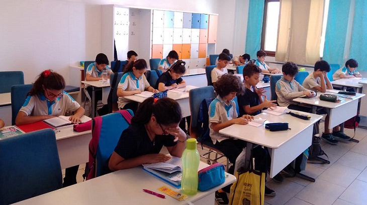 İncek Okyanus Kolejinde Okuma Zamanı Projesi Kapsamında Kitap Okuyoruz