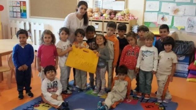 Kemerburgaz Okyanus Koleji Anaokulu Yunuslar Sınıfı "Okulumuz"  Konusu İle İlgili Etkinlik Yapıyor