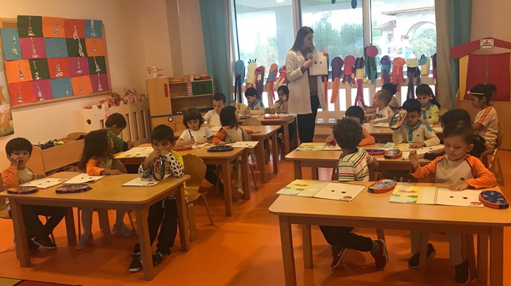 Kemerburgaz Okyanus Koleji Gökkuşağı Grubu Okuma-Yazmaya Hazırlık Dersinde
