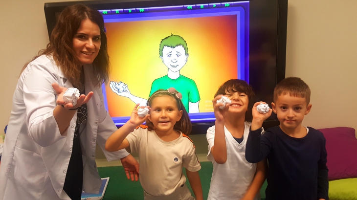 Mavişehir Okyanus Koleji Okul Öncesi Çiçekler Grubu Fastrackids Dersinde
