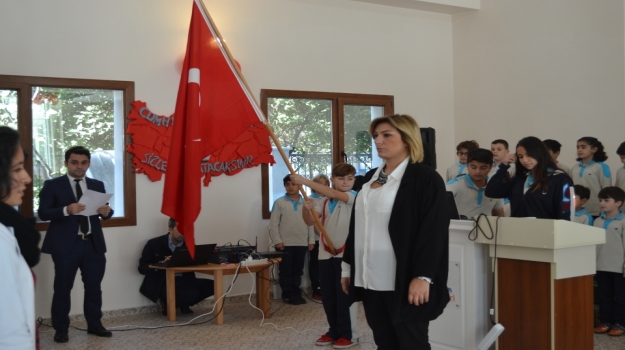 Mimarsinan Okyanus Koleji'nde 29 Ekim Cumhuriyet Bayramı