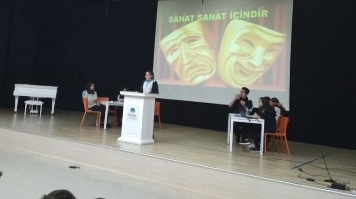 Mimarsinan Okyanus Kolejinde Münazara Heyecanı