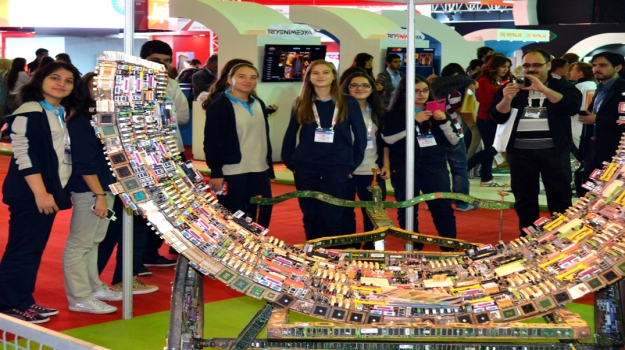 Okyanus Fen ve Proje Lisesi Öğrencilerinin Teknoloji Turu