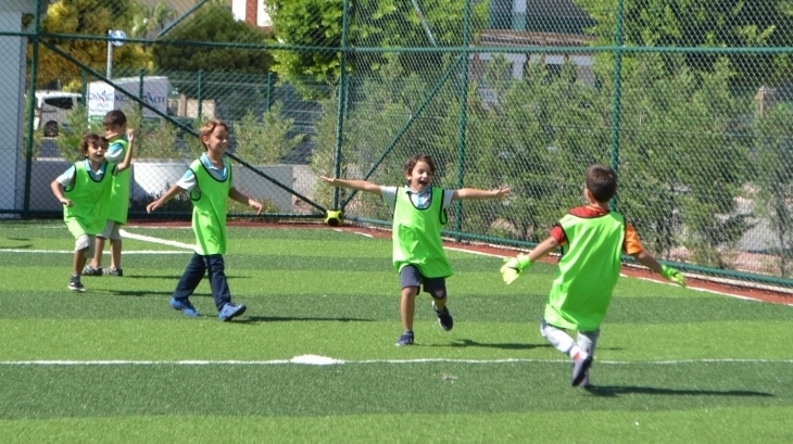 Sınıflar Arası Futbol Turnuvası Başladı