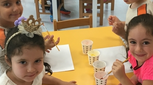 Sancaktepe Okul Öncesi Yıldızlar Grubu Öğrencileri Sanat Etkinliğinde