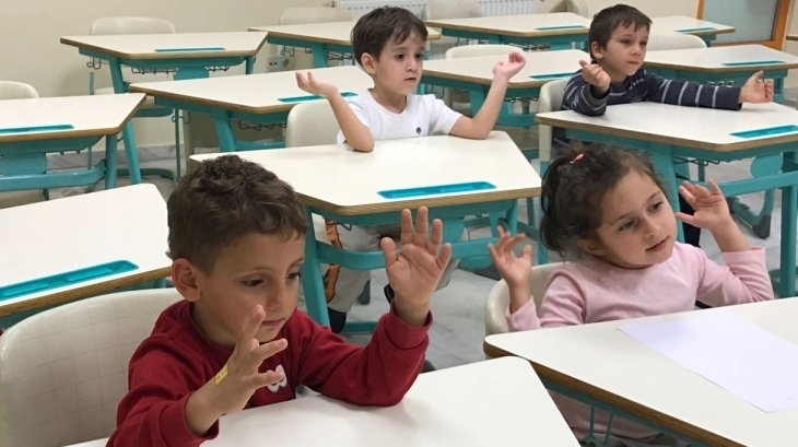 Sancaktepe Okyanus Koleji Okul Öncesi Güneş Grubu Öğrencileri Müzik Dersinde