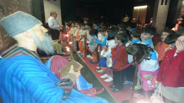 Sapphire'de Balmumu Heykel Müzesi Gezisi