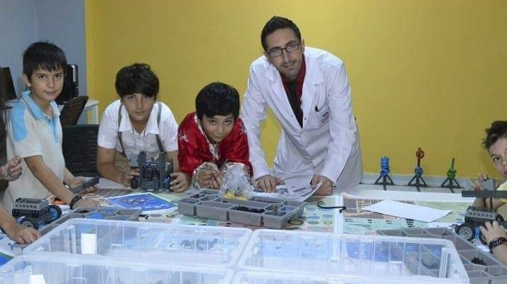 Yetenek Derslerinde Vex Robotik Eğitimleri Devam Ediyor