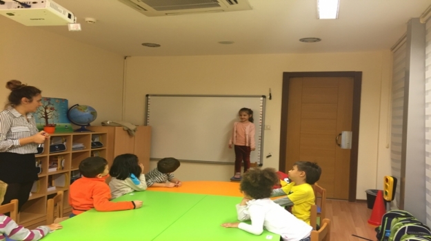 Yıldızlar Grubu Drama Dersinde Yaratıcılıklarını Geliştirdi