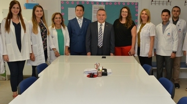 Antalya Belediye Başkanından Okyanus Kolejine Anlamlı Ziyaret