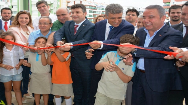 Antalya Okyanus Koleji'nde Görkemli Açılış