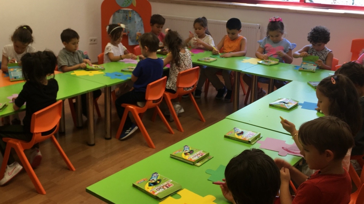 Bahçelievler Okul Öncesi Yıldızlar Grubu Sanat Eğitiminde