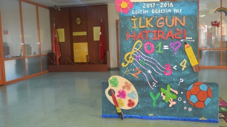 Pazartesi Günü Çalacak Yılın İlk Zili İçin Öğrencilerimizi Sabırsızlıkla Bekliyoruz.