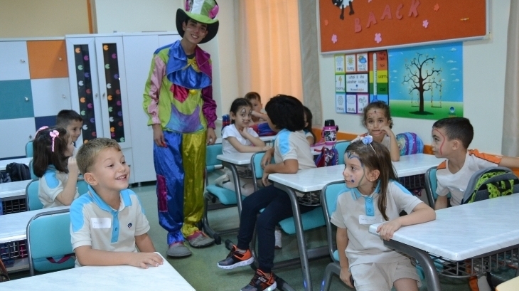 Beylikdüzü Okyanus Koleji 1. Sınıf Öğrencileri Yeni Eğitim Öğretim Yılına Merhaba Dedi