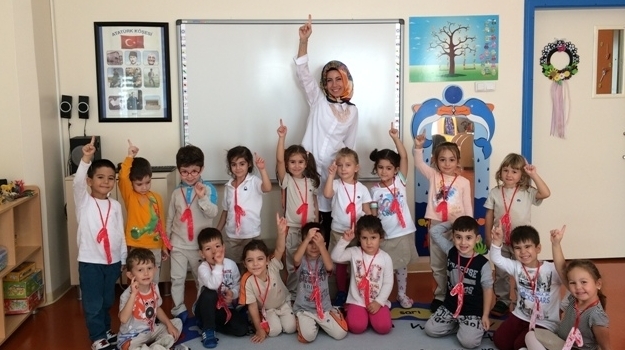 Güneşli Okyanus Koleji Okul Öncesi Balıklar Grubu Okuma Yazmaya Hazırlık Dersinde
