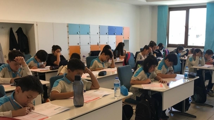 İncek Kampüsü Ortaokul kademesinde HBS (Hazır Bulunuşluk Sınavı) yapıldı.