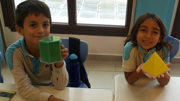 Kemerburgaz Üstün Zekalılar İlkokulunda Matematik Dersi...