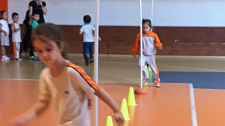Sancaktepe Okyanus Koleji Okul Öncesi Güneş Grubu Öğrencileri Beceri Koordinasyon Dersinde