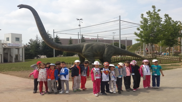 AVCILAR ANASINIFI A GRUBU ÖĞRENCİLERİ BOTANİK BAHÇE’DE