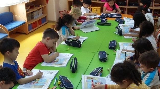 Avcılar Bulutlar Grubu Okuma-Yazmaya Hazırlık Etkinliğinde