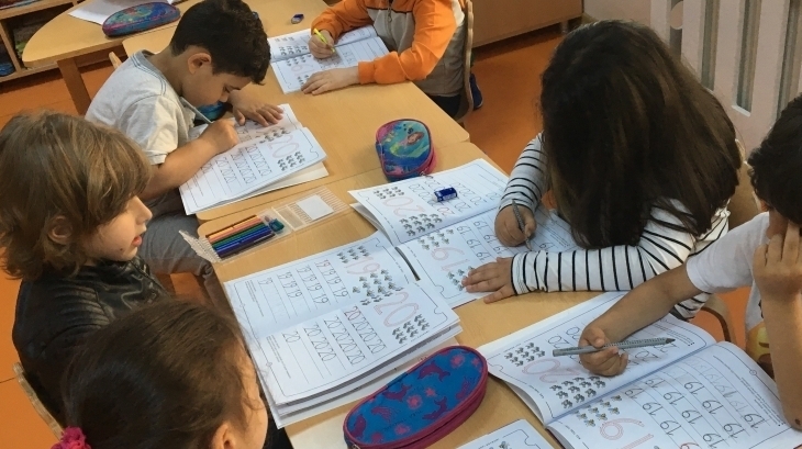 Avcılar Yıldızlar Grubu Öğrencileri Okuma-Yazma Etkinliğinde