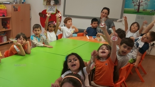 Bahçelievler Okyanus Okul Öncesi Gökkuşağı Grubu Aile Katılımı Etkinliğinde