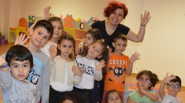 Bahçelievler Okyanus Okul Öncesi Yıldızlar Grubu Öğrencileri Drama  Dersinde Oyun Oynuyor