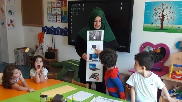 Beykent Okyanus Koleji Okul Öncesi Çiçekler Grubu Öğrencileri Aile Katılımı Etkinliğinde