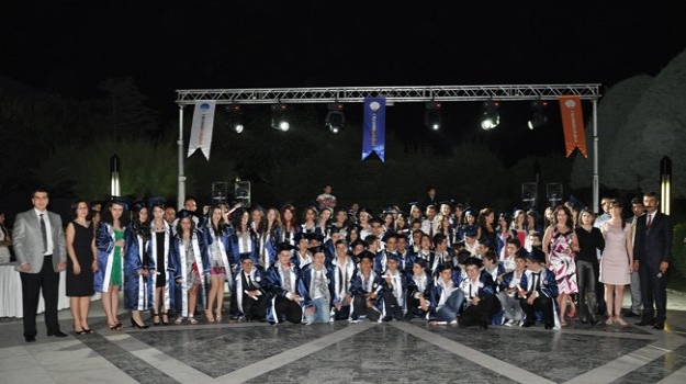 Beylikdüzü 8. Sınıfların Görkemli  Mezuniyet Töreni