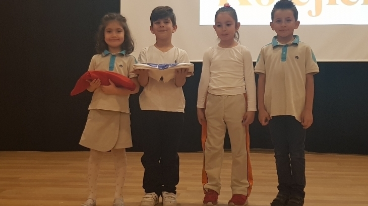 Eryaman Okyanus Koleji Okul Öncesi Kademesi A Grupları Bayrak Teslim Töreni ve İlkokula Hazırlık Programı Katılım Belgelerini Alma Programında