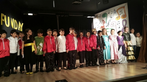Güneşli Okyanus 5. Sınıf Öğrencilerinden Funday Gösterisi