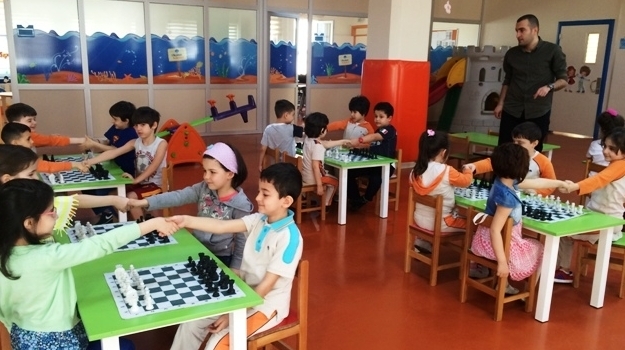 Güneşli Okyanus Koleji Okul Öncesi A Ve B Grubu Öğrencileri Satranç Turnuvası Yaptılar.