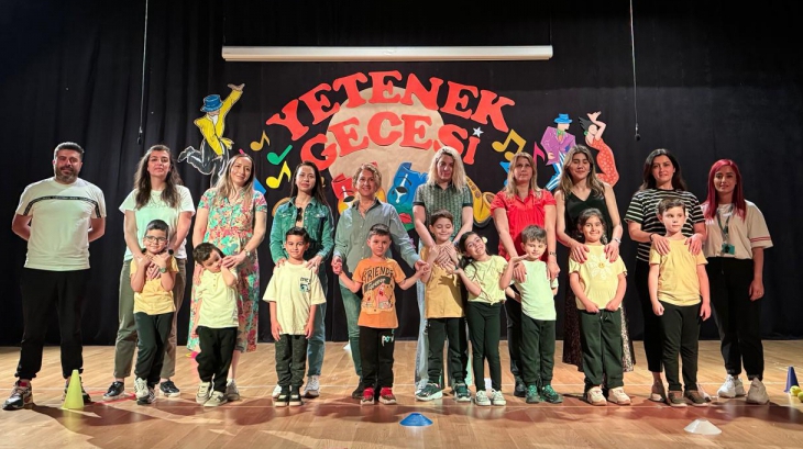 İncek Okyanus Koleji Anaokulu Öğrencileri Yetenek Gösterilerini Yaptılar.